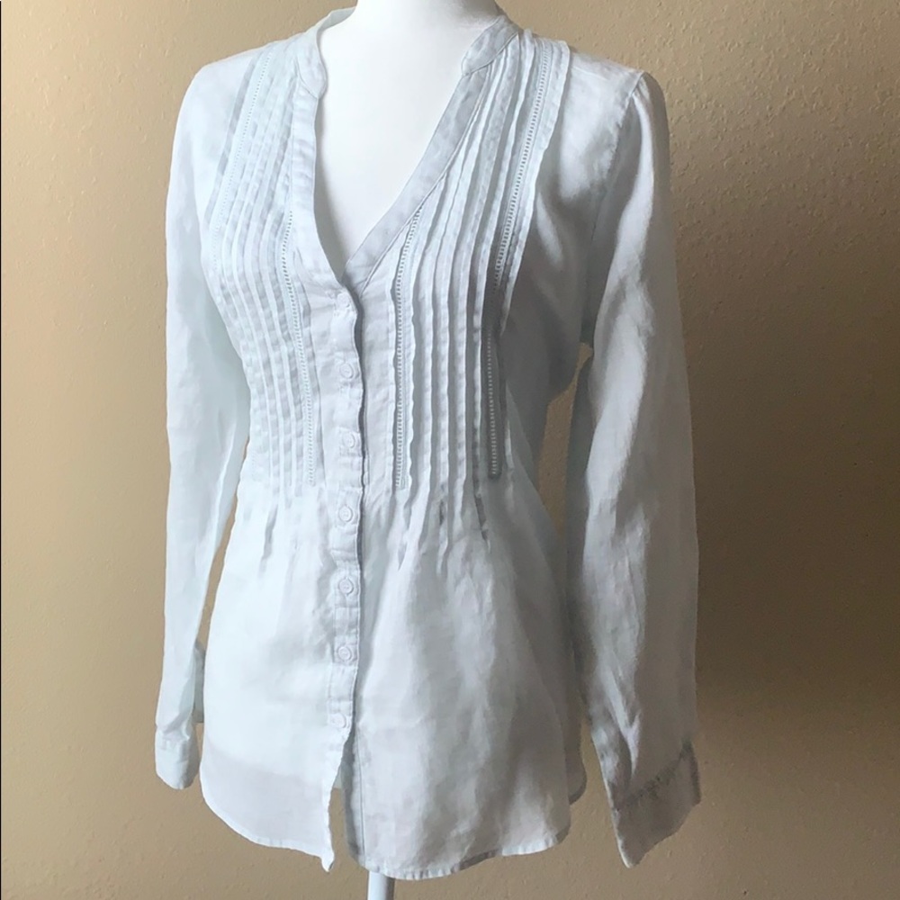 VINCE CAMUTO LIGHT BABY BLUE PLEATED FRONT TOP